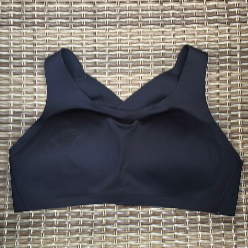 Lululemon Athletics Black 38D Sports Bra